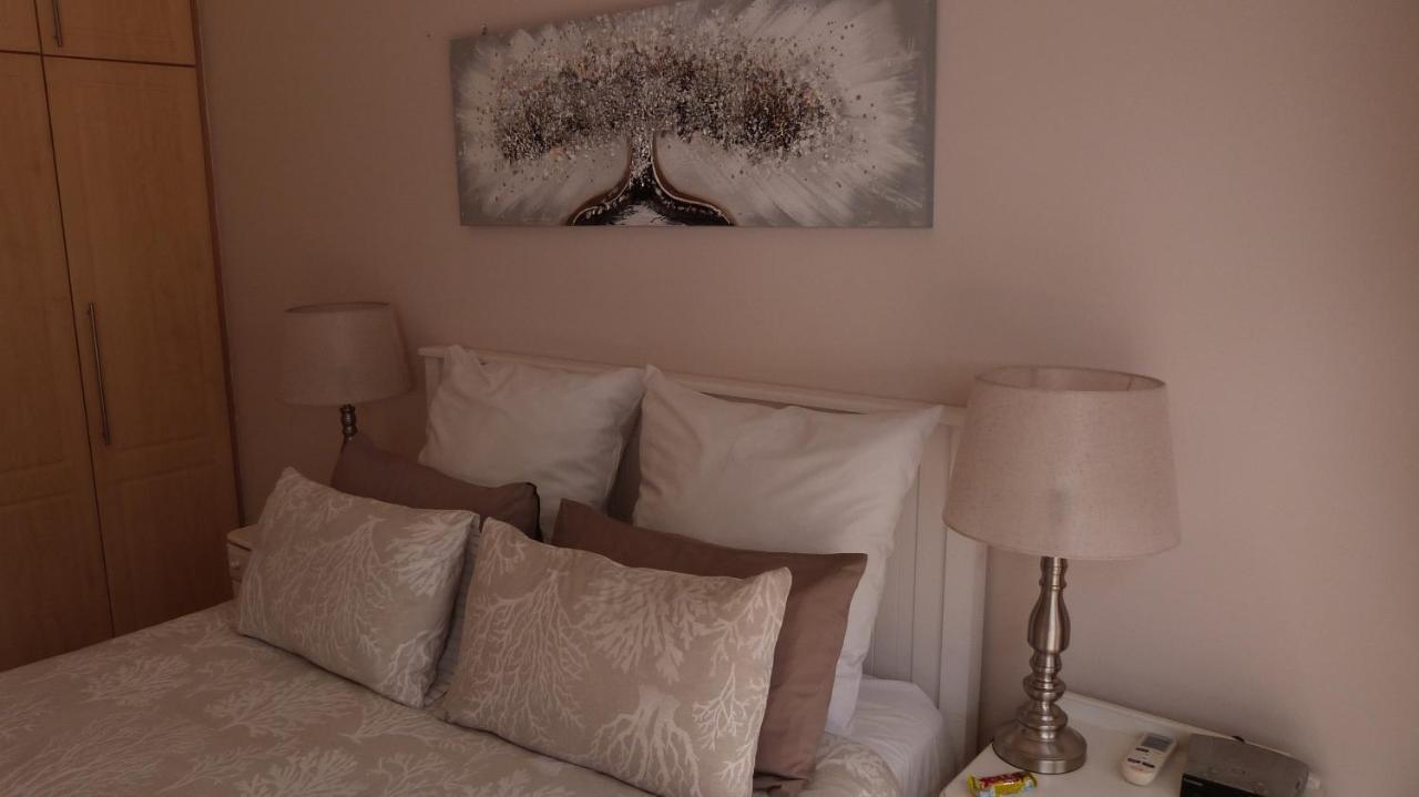 Settle Inn Self Catering Units Colchester Kültér fotó